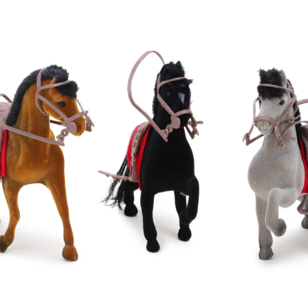 3 Flocked Horses Equestrian Stable Set With Accessories Toyland